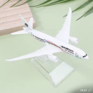 Avion a escala - AEROMEXICO